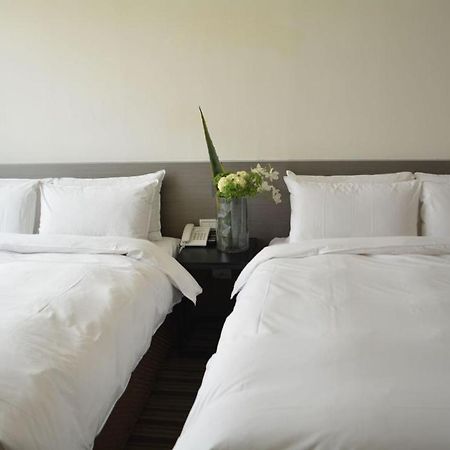 De Reve Express Hotel Chiayi Eksteriør bilde