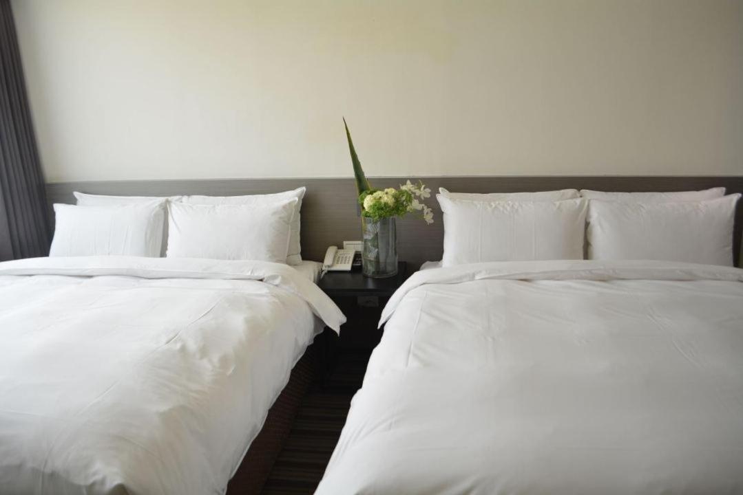 De Reve Express Hotel Chiayi Eksteriør bilde