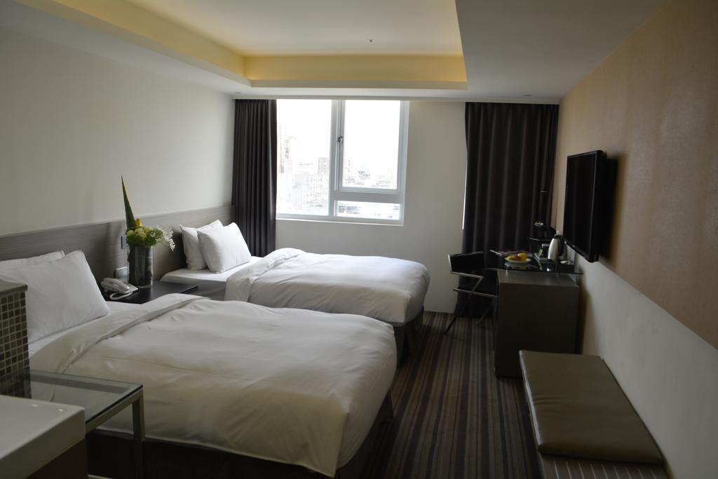 De Reve Express Hotel Chiayi Eksteriør bilde