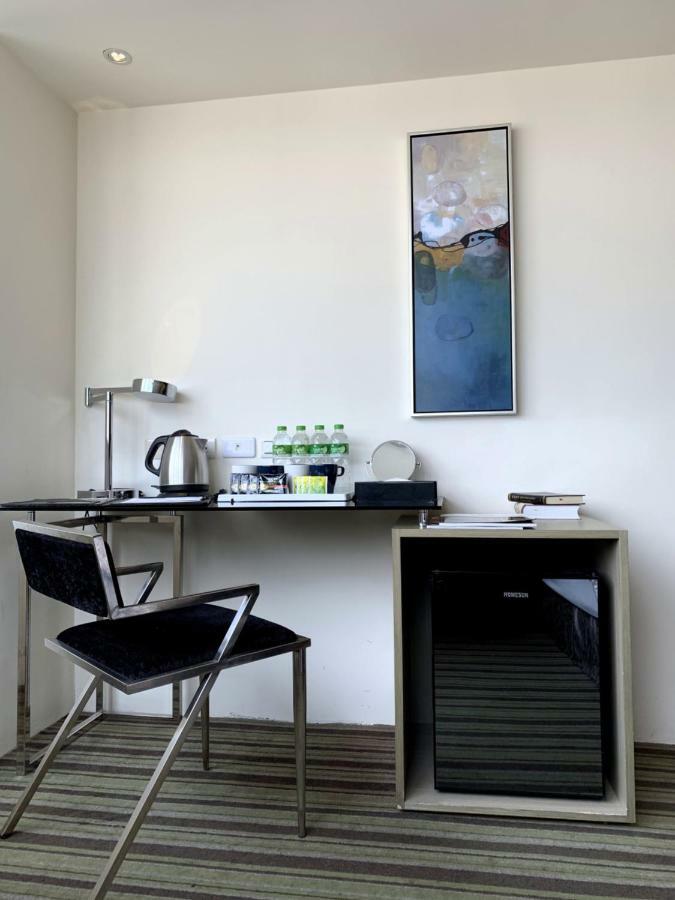 De Reve Express Hotel Chiayi Eksteriør bilde